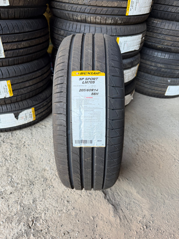 لاستیک دانلوپ 205/60R14 Sp Sport LM705 88H